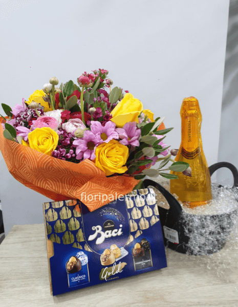 Rainbow bouquet con dono e scamotage allegato